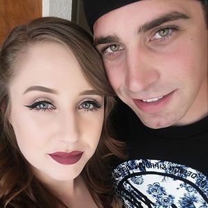 Meet your Posher, Hailey